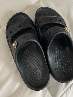CROCS Black Slip-On Classic Clog new ,no tags